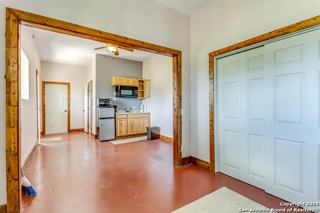 408 Copeland Hill Smithville, TX 78957
