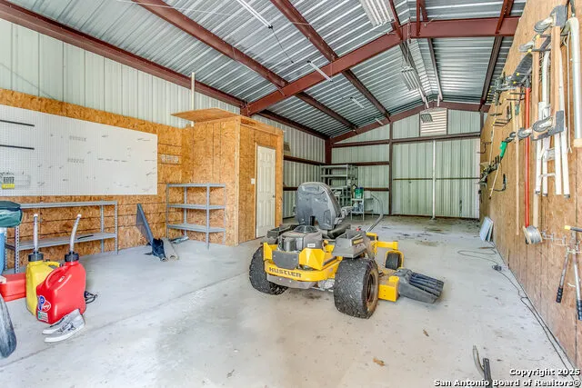 408 Copeland Hill Smithville, TX 78957