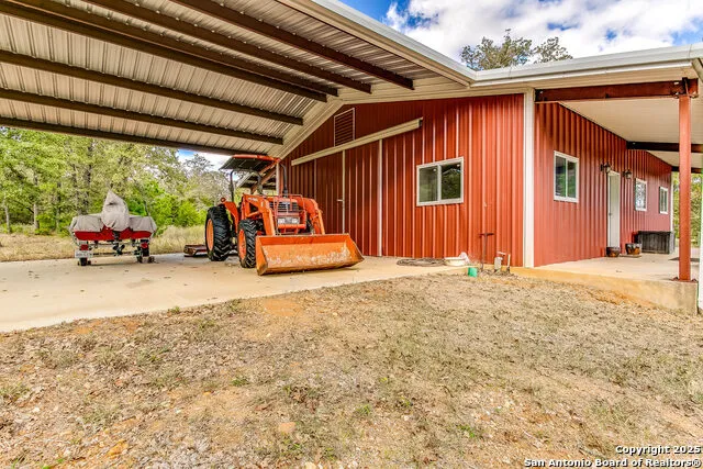 408 Copeland Hill Smithville, TX 78957