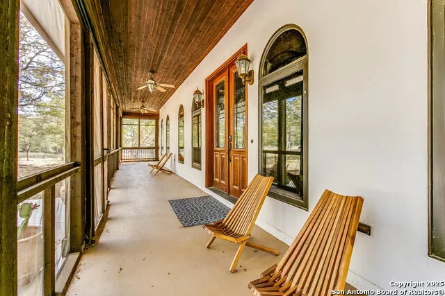 408 Copeland Hill Smithville, TX 78957
