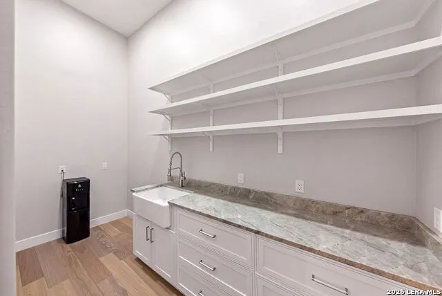 225 Arrowhead Ln Pipe Creek, TX 78063