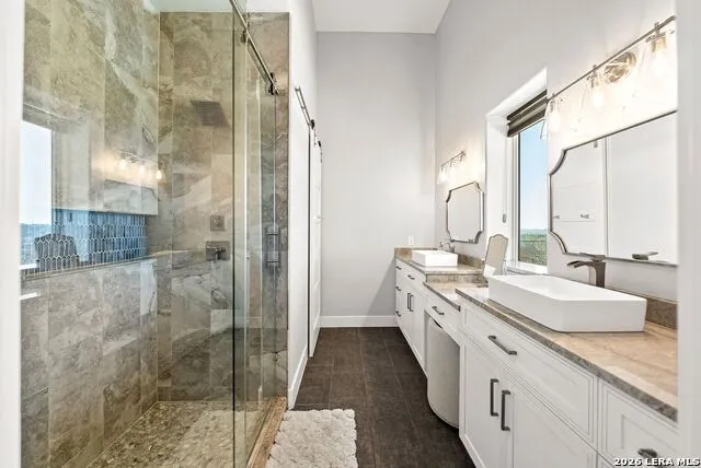 225 Arrowhead Ln Pipe Creek, TX 78063