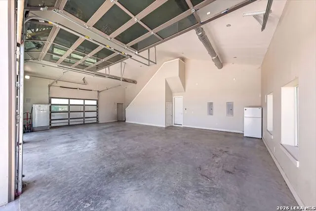 225 Arrowhead Ln Pipe Creek, TX 78063
