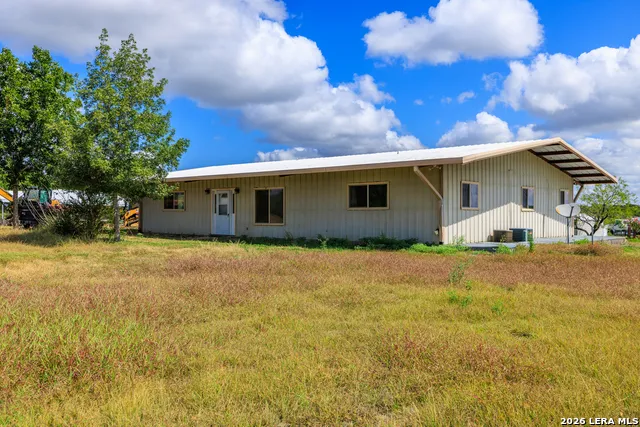 8804 Williamson Kyle, TX 78640