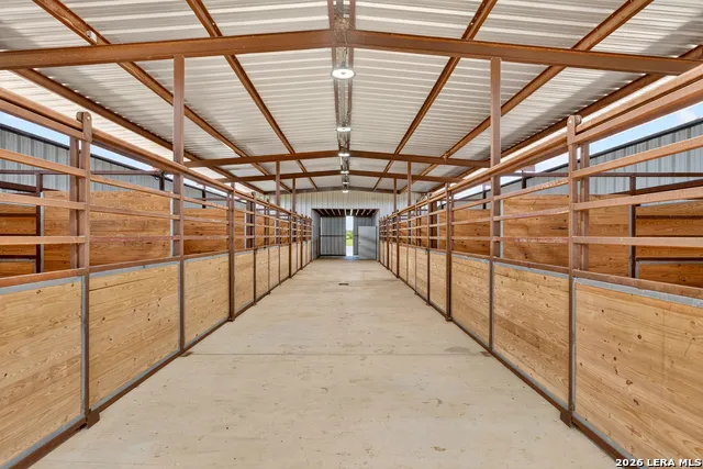 3450 Fm 1922 Floresville, TX 78114