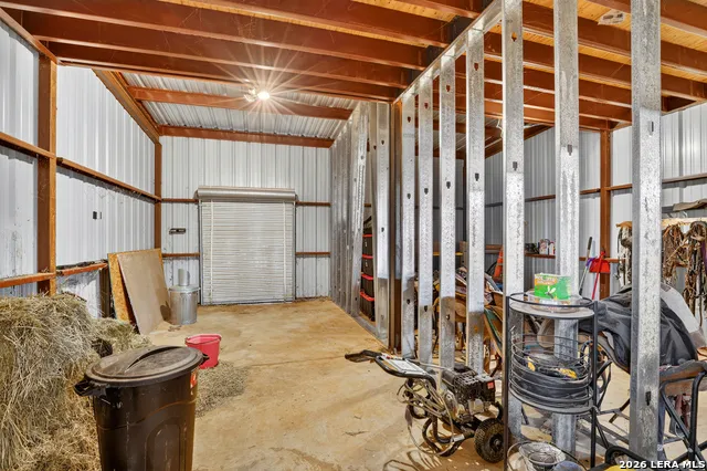3450 Fm 1922 Floresville, TX 78114