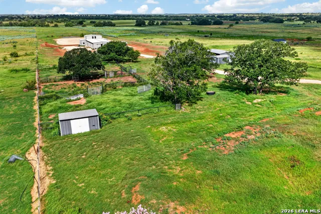 3450 Fm 1922 Floresville, TX 78114