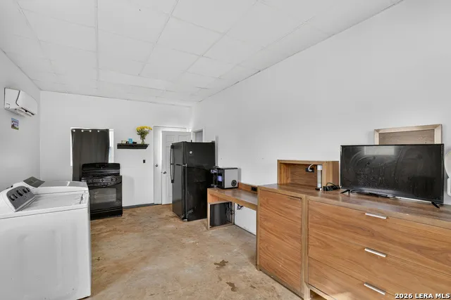 3450 Fm 1922 Floresville, TX 78114