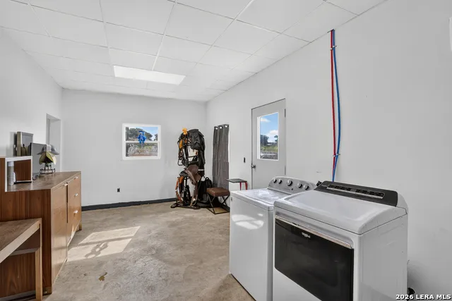3450 Fm 1922 Floresville, TX 78114