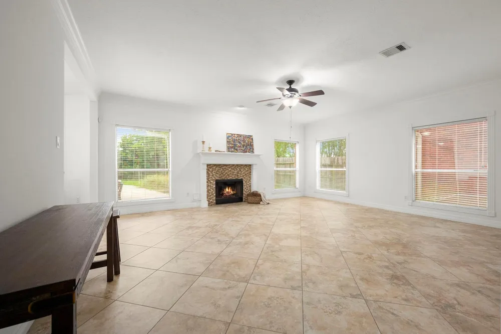 9514 Champions Cove Drive Spring, TX 77379