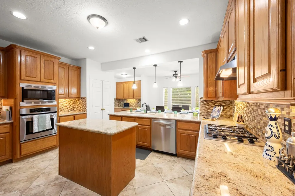 9514 Champions Cove Drive Spring, TX 77379