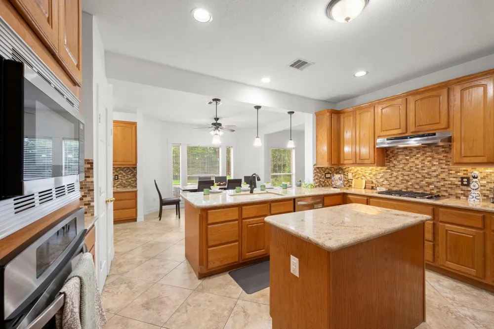 9514 Champions Cove Drive Spring, TX 77379