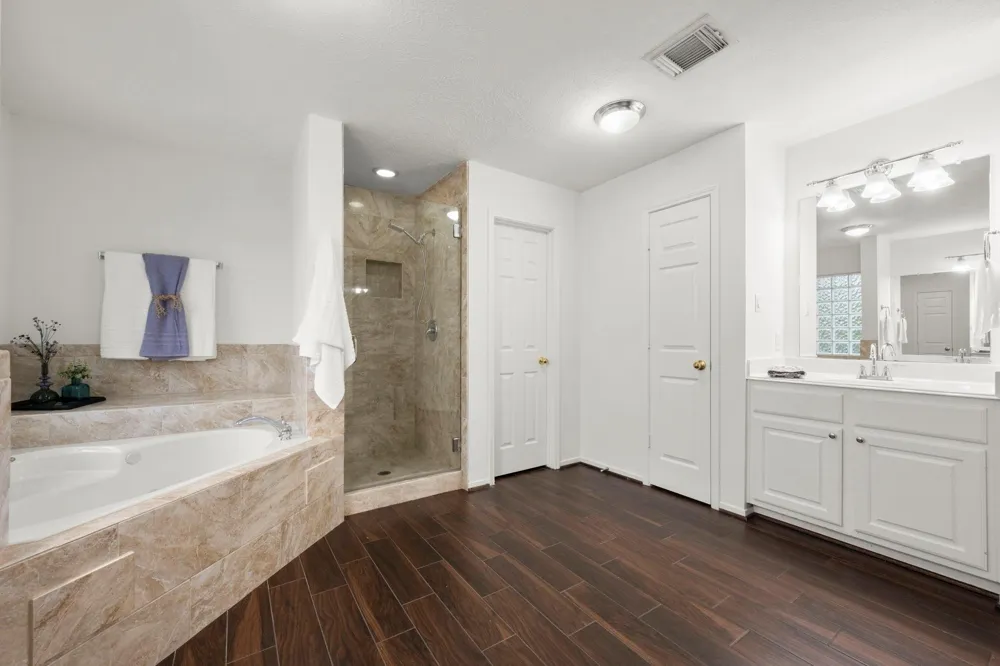 9514 Champions Cove Drive Spring, TX 77379