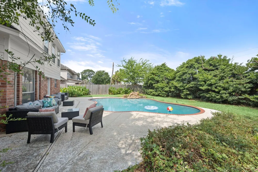 9514 Champions Cove Drive Spring, TX 77379