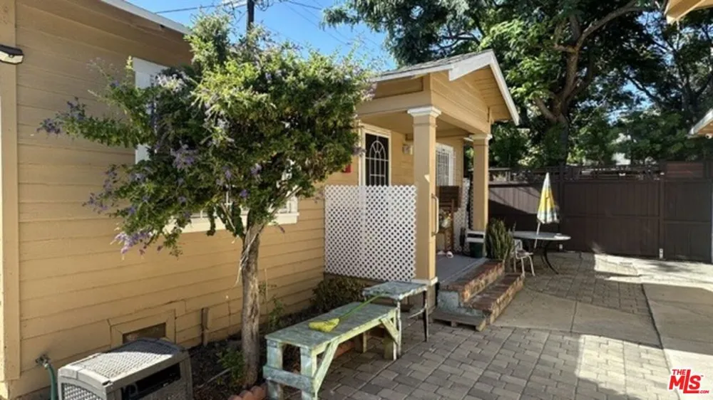 1849 S Wilton Place Los Angeles, CA 90019