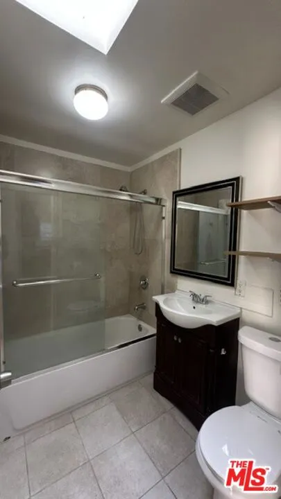 1849 S Wilton Place Los Angeles, CA 90019