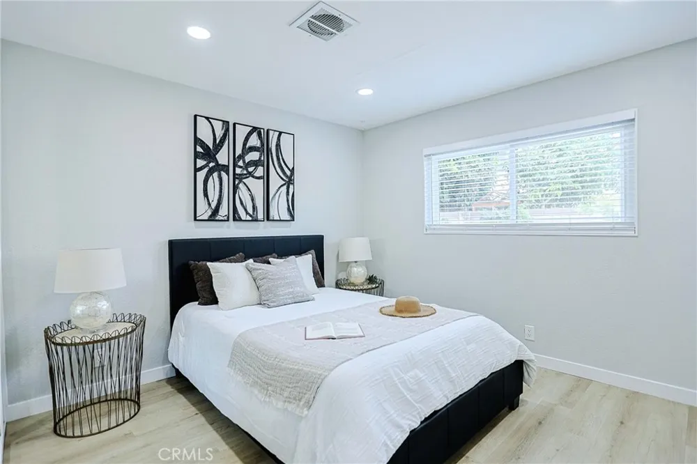 15611 Toway Huntington Beach, CA 92647