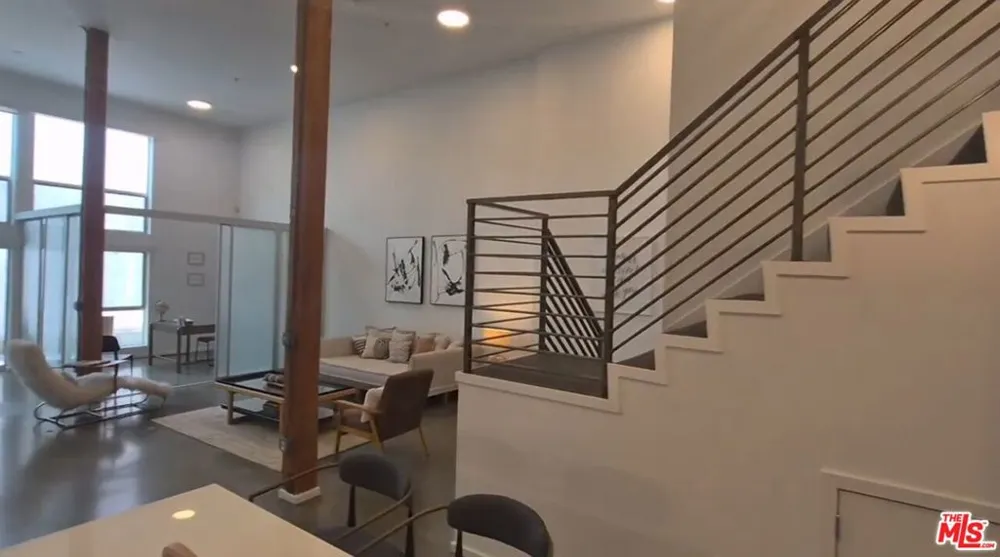 4133 Redwood Avenue #1014 Los Angeles, CA 90066