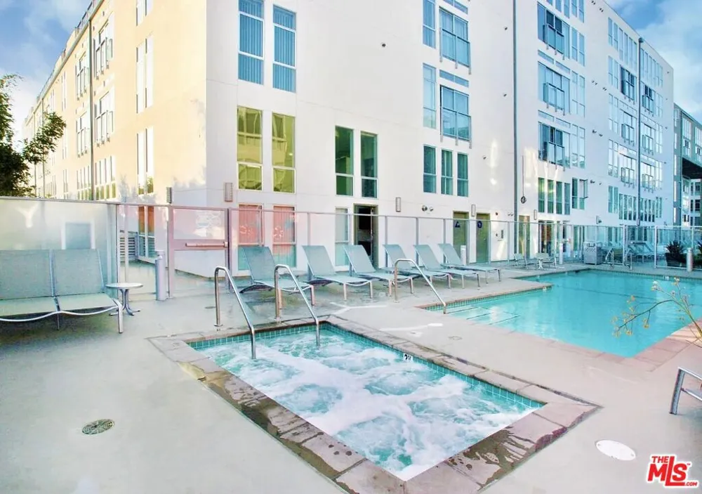 4133 Redwood Avenue #1014 Los Angeles, CA 90066