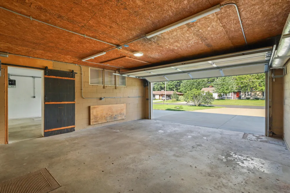 3695 Pinto Road Cooper Charter Township, MI 49004