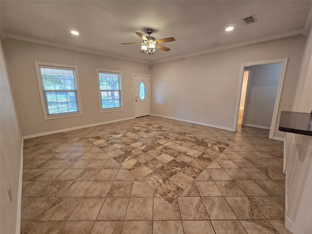 210 E El Camino Real Weatherford, TX 76087
