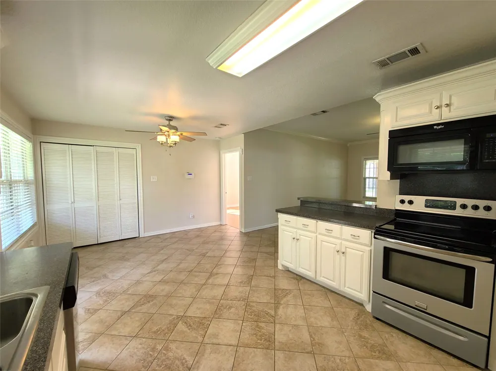 210 E El Camino Real Weatherford, TX 76087