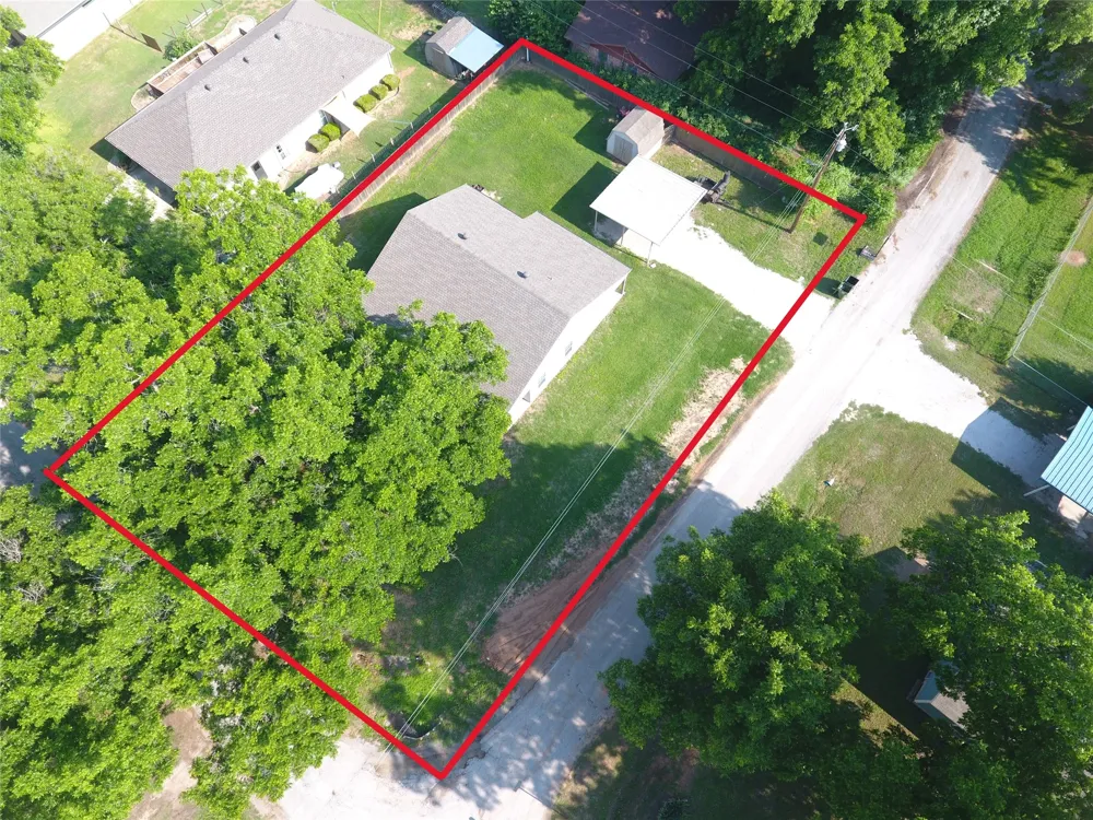 210 E El Camino Real Weatherford, TX 76087