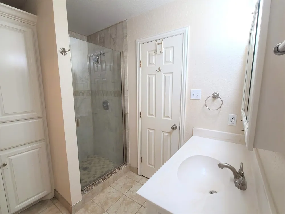 210 E El Camino Real Weatherford, TX 76087