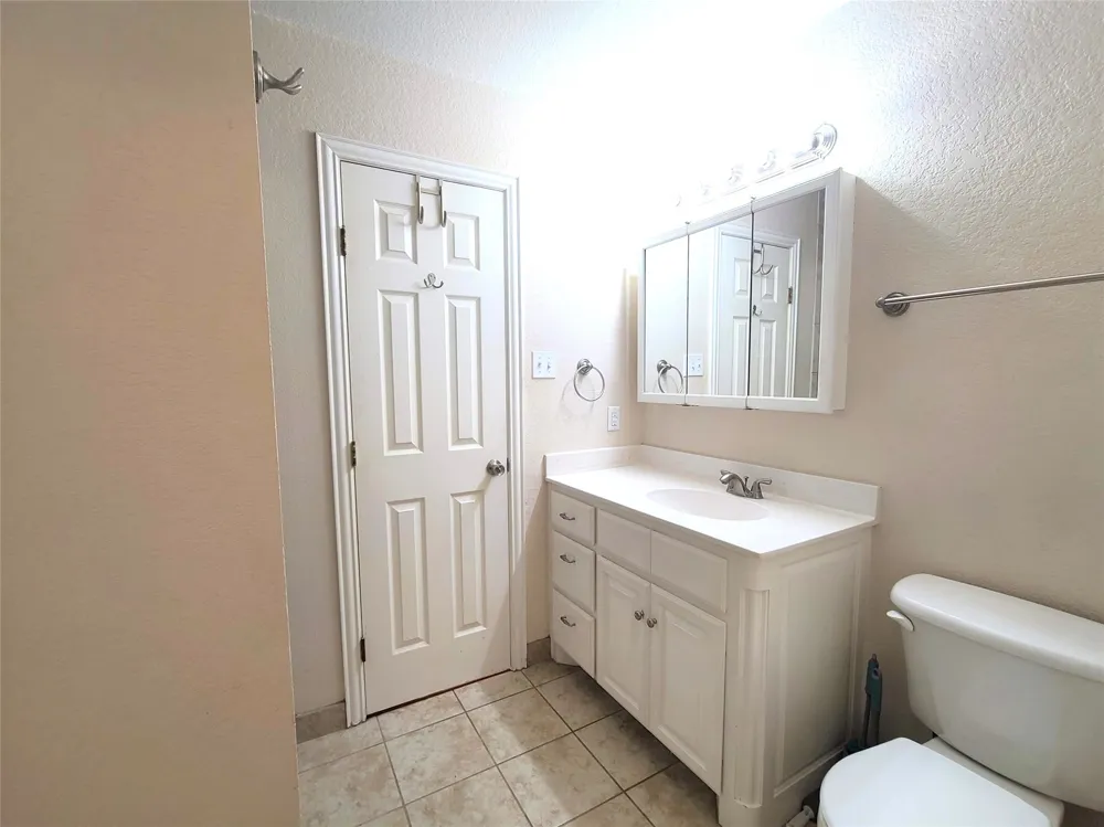 210 E El Camino Real Weatherford, TX 76087