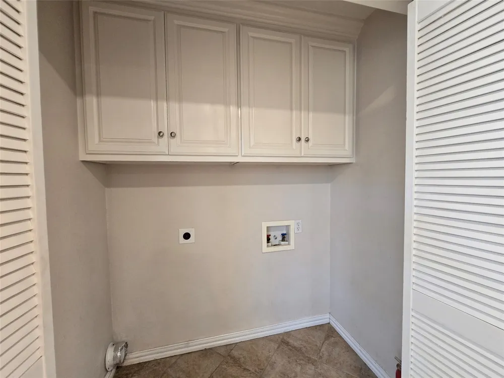 210 E El Camino Real Weatherford, TX 76087
