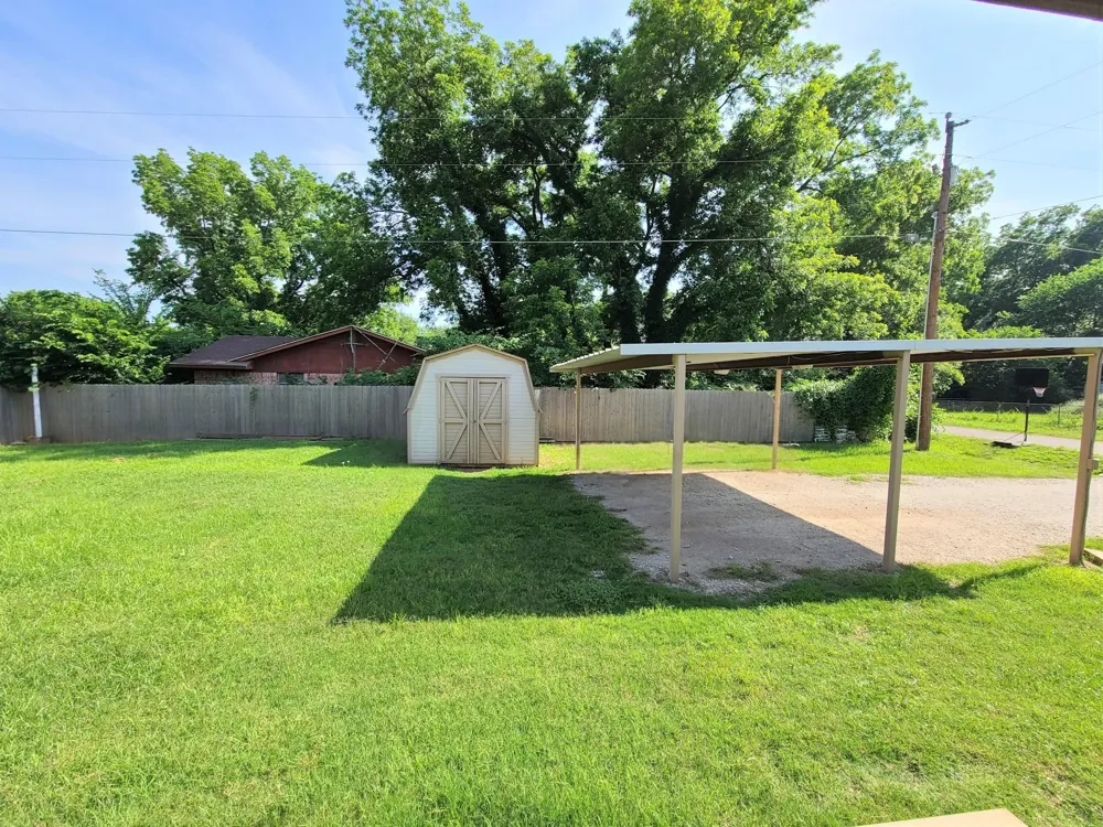 210 E El Camino Real Weatherford, TX 76087