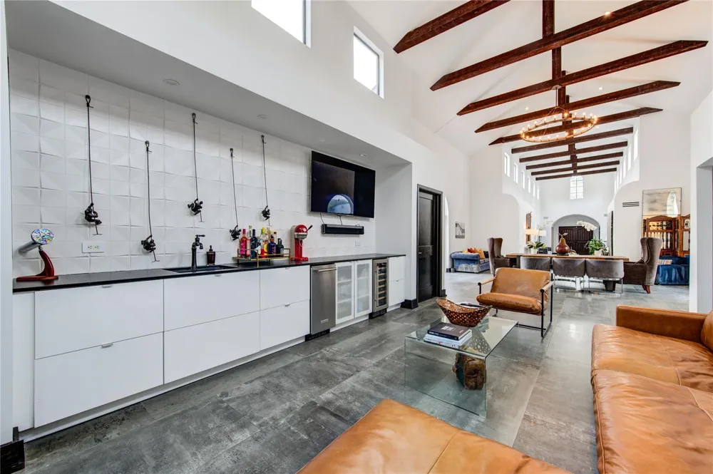 331 Gershwin Drive Houston, TX 77079