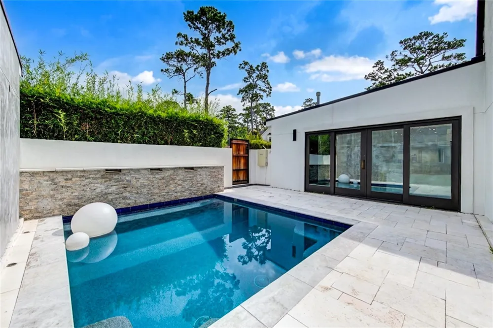 331 Gershwin Drive Houston, TX 77079