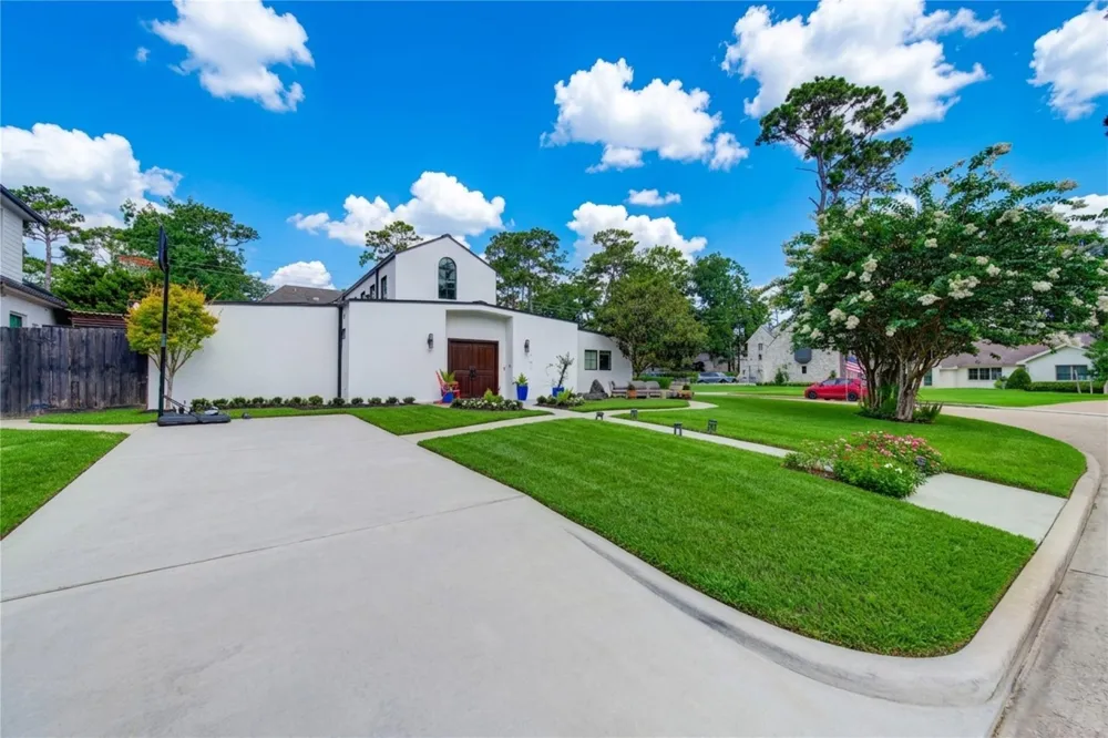 331 Gershwin Drive Houston, TX 77079