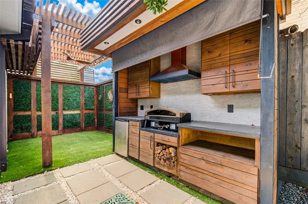 331 Gershwin Drive Houston, TX 77079
