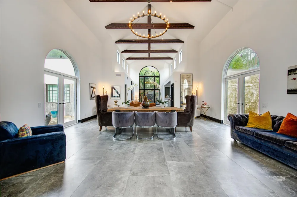 331 Gershwin Drive Houston, TX 77079