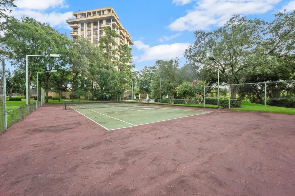 14655 Champion Forest Drive #504 Houston, TX 77069