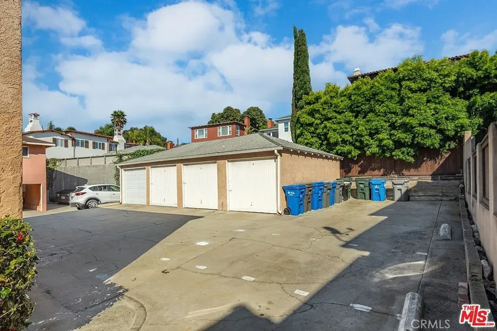 702 S Pacific Coast Highway #B Redondo Beach, CA 90277
