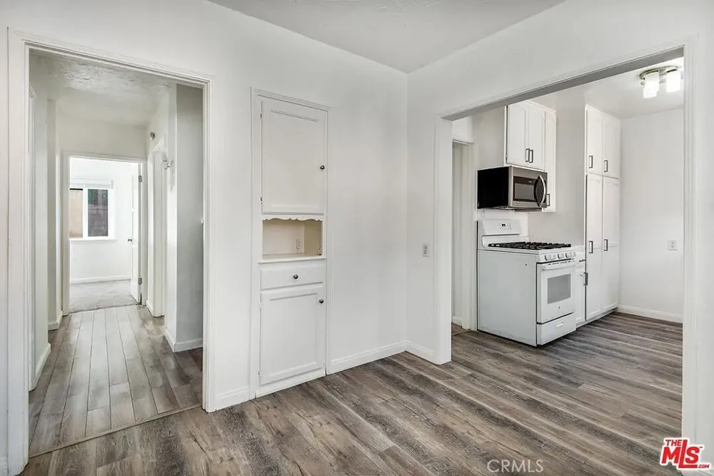702 S Pacific Coast Highway #B Redondo Beach, CA 90277