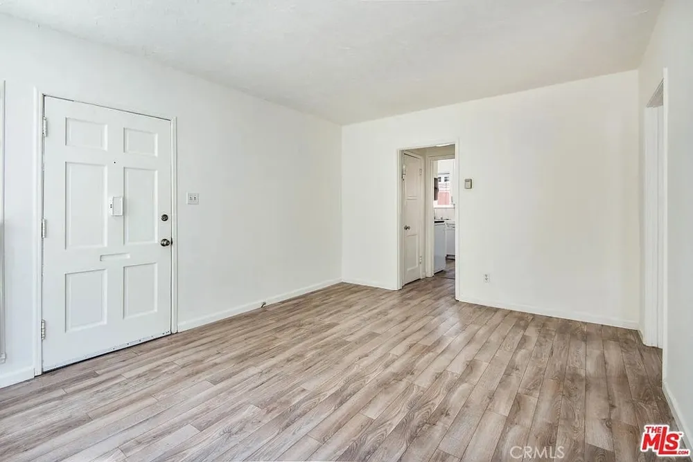 702 S Pacific Coast Highway #B Redondo Beach, CA 90277