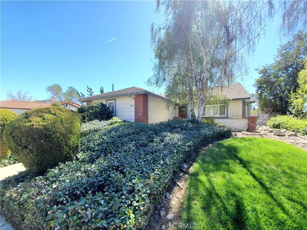 312 E Georgetown Claremont, CA 91711