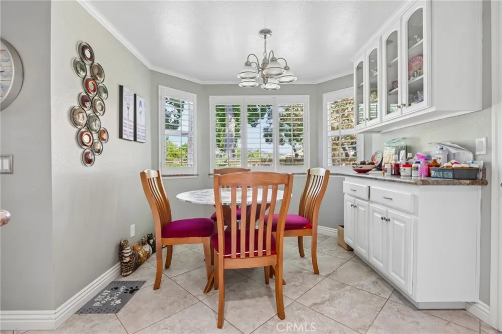 4914 Calle El Toro La Verne, CA 91750