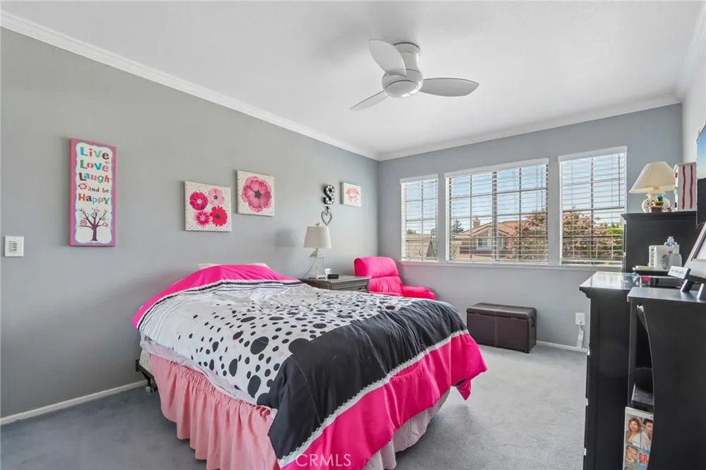 4914 Calle El Toro La Verne, CA 91750