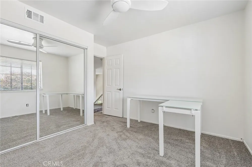 4914 Calle El Toro La Verne, CA 91750