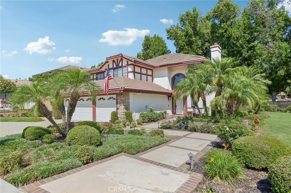 4914 Calle El Toro La Verne, CA 91750
