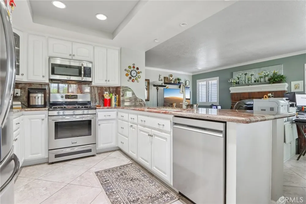 4914 Calle El Toro La Verne, CA 91750