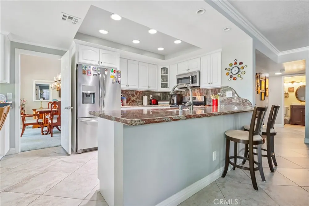 4914 Calle El Toro La Verne, CA 91750