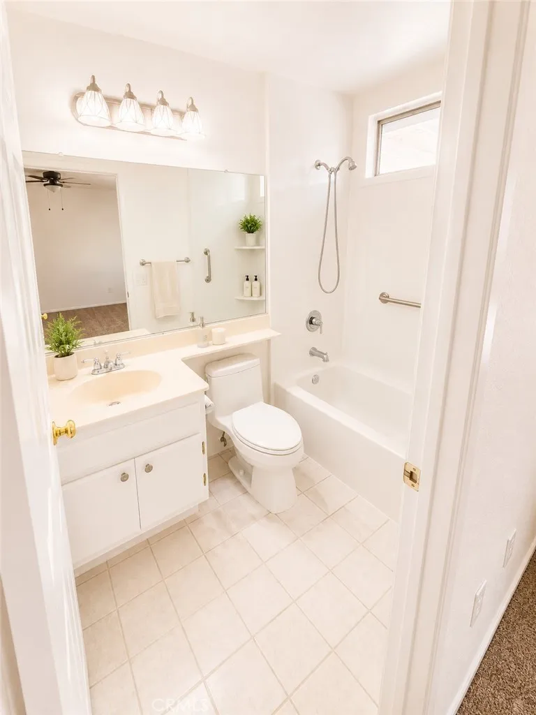 17805 Carson Circle Adelanto, CA 92301