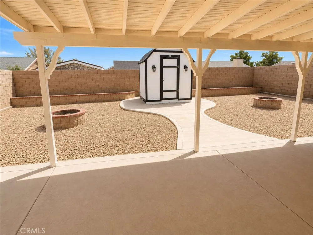 17805 Carson Circle Adelanto, CA 92301