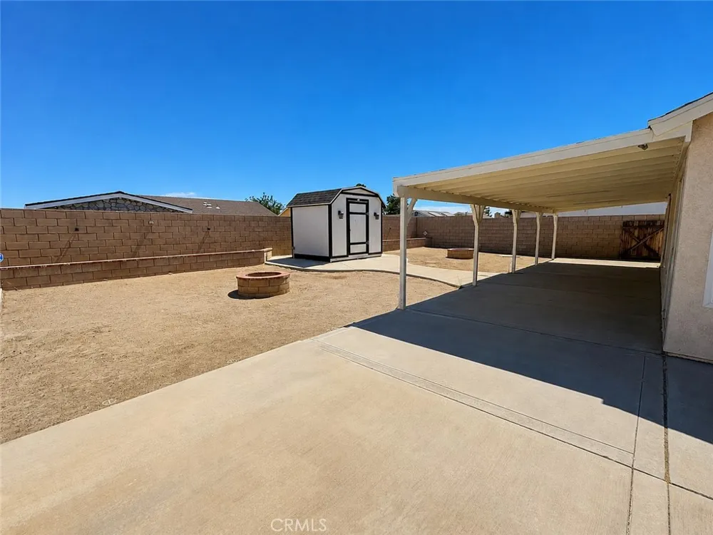 17805 Carson Circle Adelanto, CA 92301